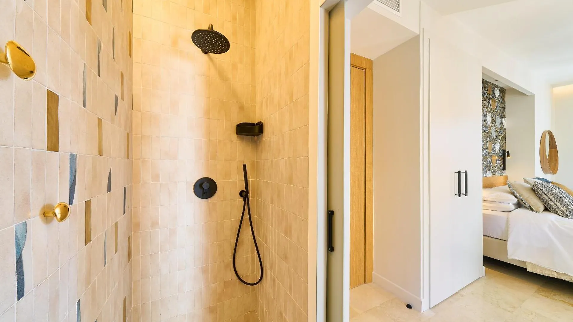 Santos 7 - Bright 2-Bedroom Duplex Apartment With Two Terraces Малага 0*,